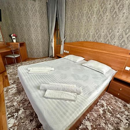 סמרקנד Comfort Inn מראה חיצוני תמונה